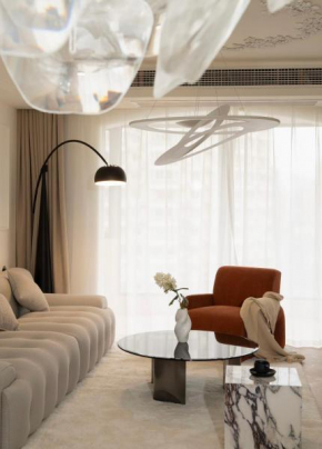 Eastern Hub - Bund Branch French Romantic 3BR Apt with City View, Close to the Bund and Xintiandi, with French Windows